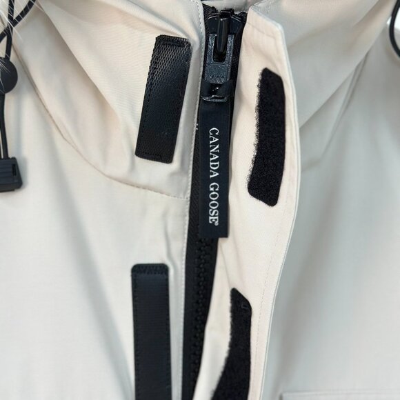 Canada Goose Expedition Parka With Fur White Coat - Picture 9 of 9